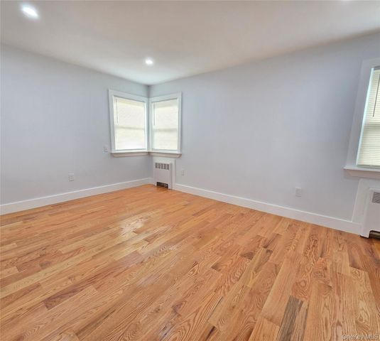 4081 Grace Avenue, Bronx, NY 10466