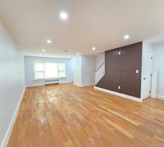 4081 Grace Avenue, Bronx, NY 10466