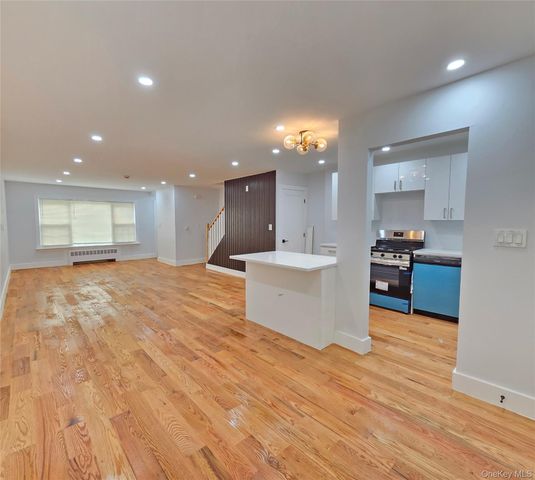 4081 Grace Avenue, Bronx, NY 10466