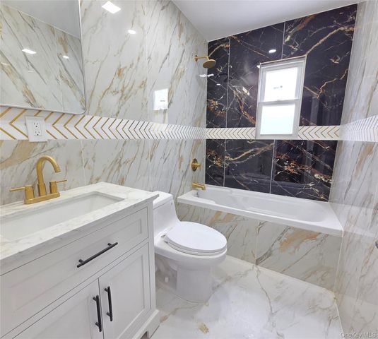 4081 Grace Avenue, Bronx, NY 10466