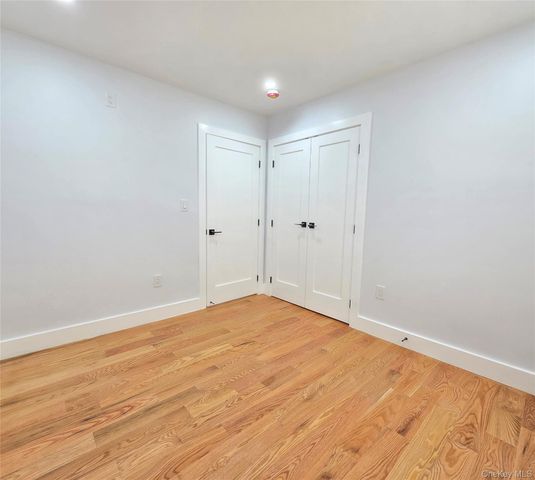4081 Grace Avenue, Bronx, NY 10466