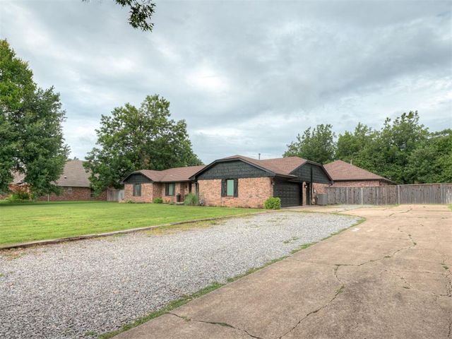 2709 Still Meadow Road, Edmond, OK 73013
