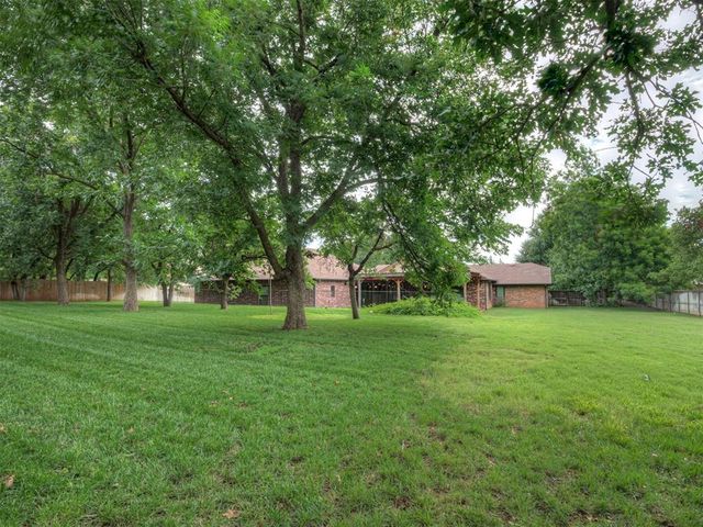 2709 Still Meadow Road, Edmond, OK 73013