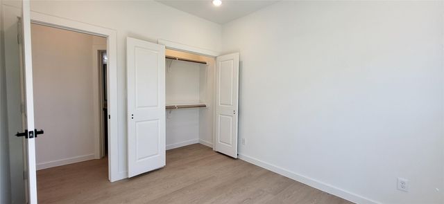 1033 North Ln Lane B, Houston, TX 77088