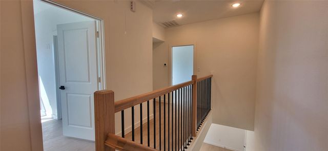 1033 North Ln Lane B, Houston, TX 77088