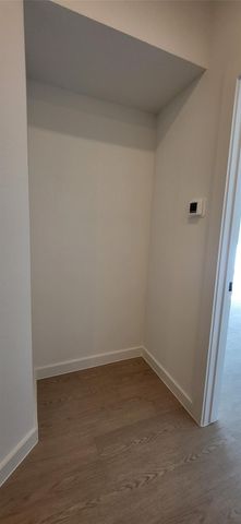 1033 North Ln Lane B, Houston, TX 77088