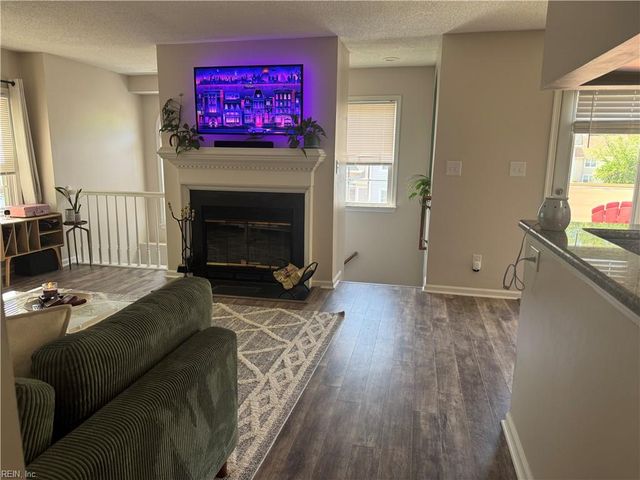 704 Nottoway River Ct Apt A, Chesapeake, VA 23320