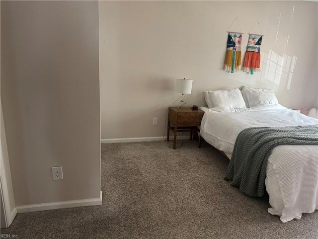 704 Nottoway River Ct Apt A, Chesapeake, VA 23320