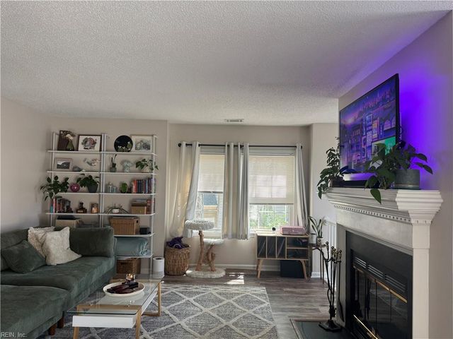 704 Nottoway River Ct Apt A, Chesapeake, VA 23320