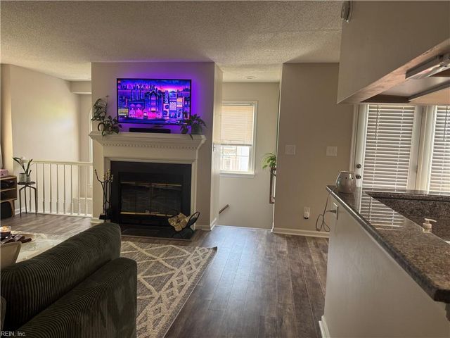 704 Nottoway River Ct Apt A, Chesapeake, VA 23320