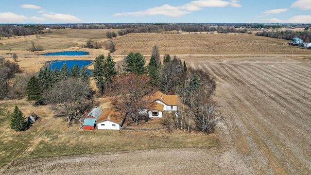 2270 397th Avenue, Stanchfield, MN 55080
