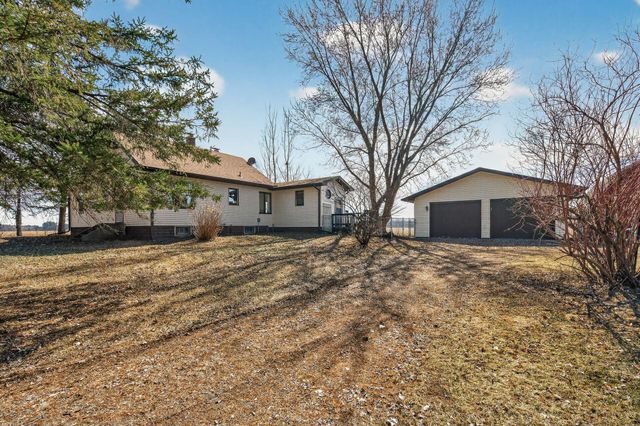 2270 397th Avenue, Stanchfield, MN 55080