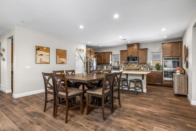 826 Grace Dr, Los Banos, CA 93635