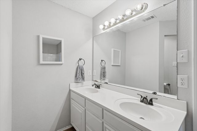 1822 Cancun Drive, Mansfield, TX 76063