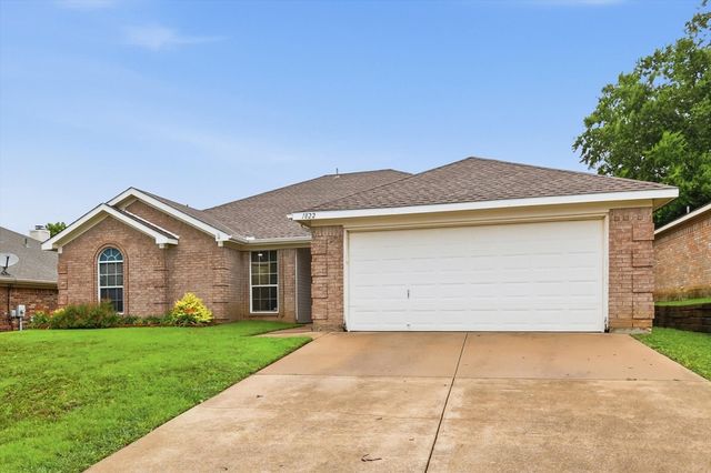 1822 Cancun Drive, Mansfield, TX 76063