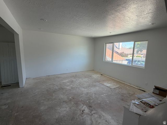 4621 W HARMAN DR, West Valley City, UT 84120
