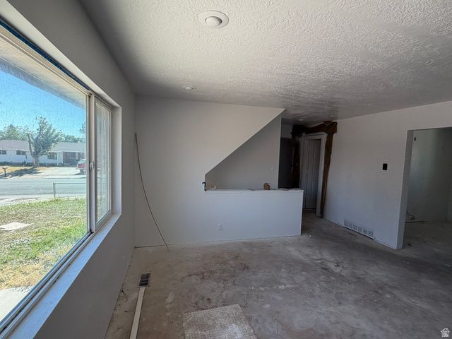 4621 W HARMAN DR, West Valley City, UT 84120