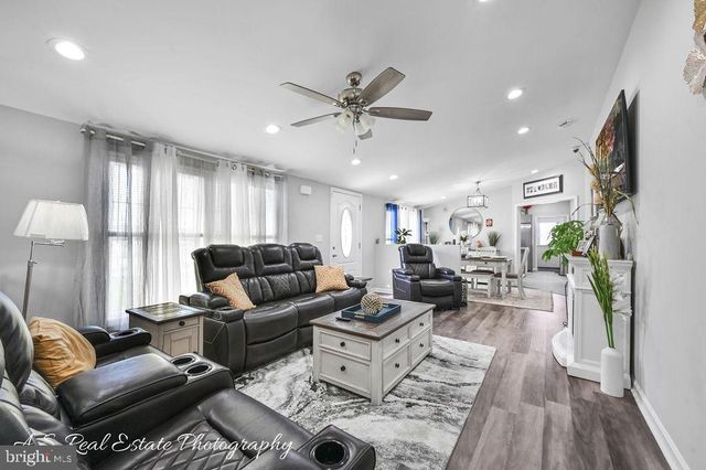 10957 SALT BARN RD, Laurel, DE 19956