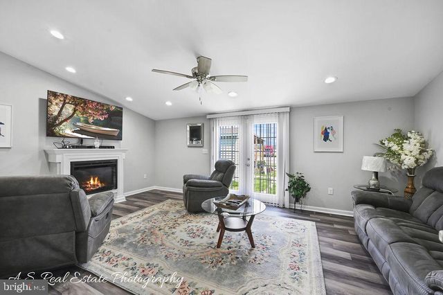 10957 SALT BARN RD, Laurel, DE 19956