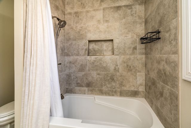 14700 N Allen Lane, Mt Vernon, IL 62864