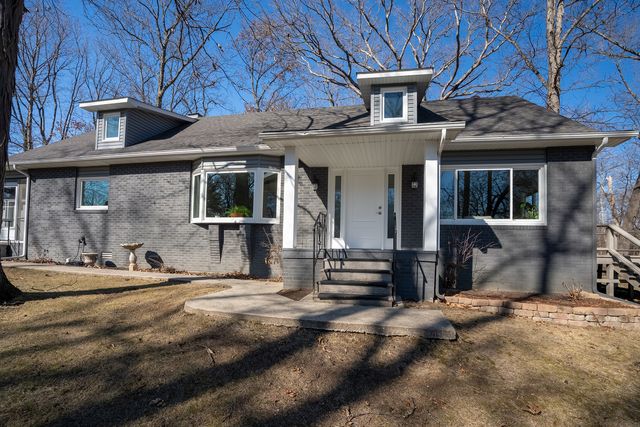 14700 N Allen Lane, Mt Vernon, IL 62864