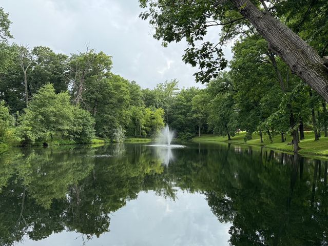 14700 N Allen Lane, Mt Vernon, IL 62864