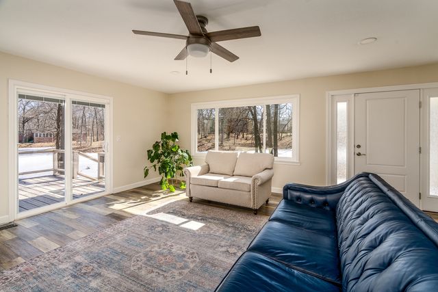 14700 N Allen Lane, Mt Vernon, IL 62864