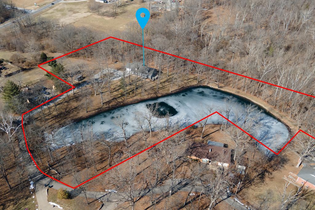 Image 58 of property listing at 14700 N Allen Lane, Mt Vernon, IL 62864