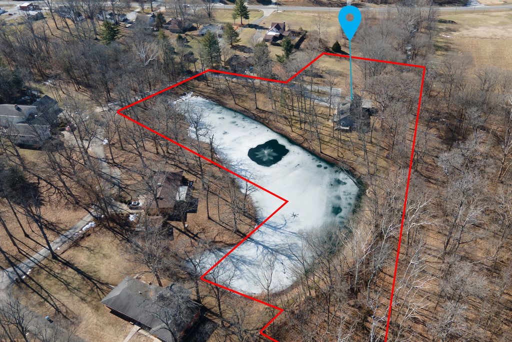 Image 59 of property listing at 14700 N Allen Lane, Mt Vernon, IL 62864