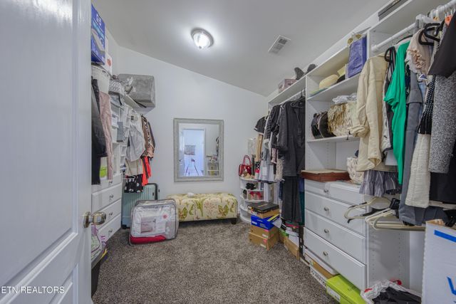 1814 Blue Tick Way, Sevierville, TN 37876