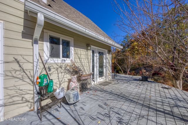 1814 Blue Tick Way, Sevierville, TN 37876