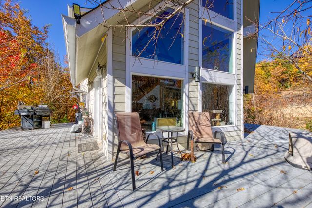 1814 Blue Tick Way, Sevierville, TN 37876