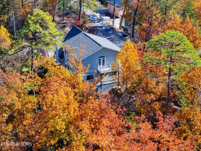 1814 Blue Tick Way, Sevierville, TN 37876