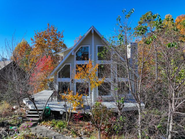 1814 Blue Tick Way, Sevierville, TN 37876