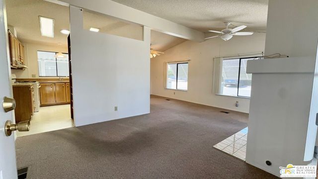 1250 N Kirby Street 34, Hemet, CA 92545