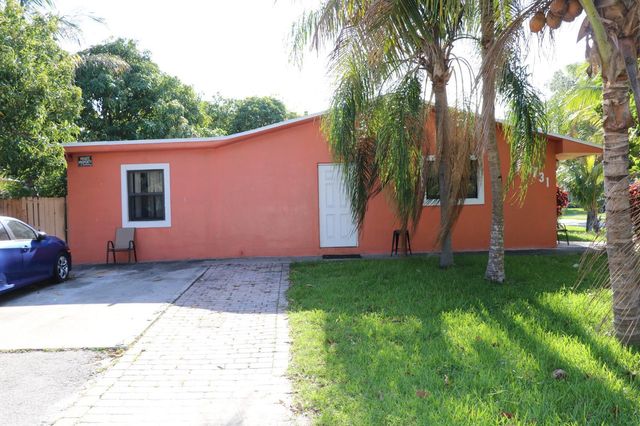 1731 NE 1st Avenue, Pompano Beach, FL 33060
