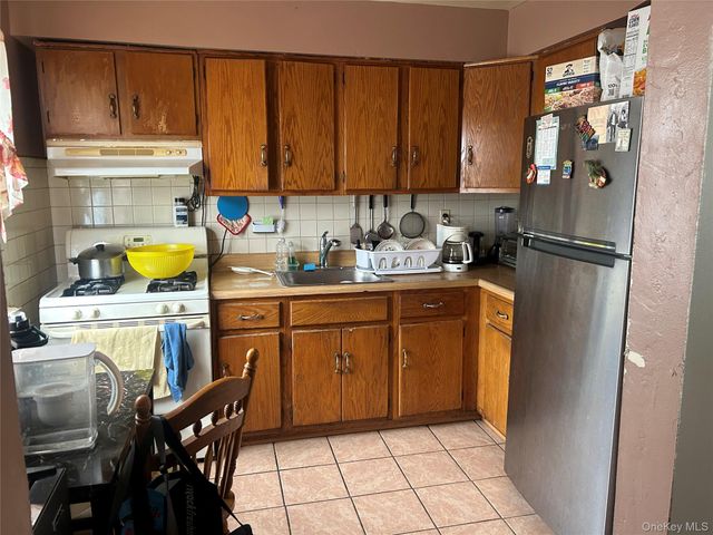 31-33 Gerow Avenue, Spring Valley, NY 10977