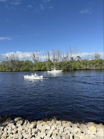 18499 SE Palm Island Lane, Jupiter, FL 33458