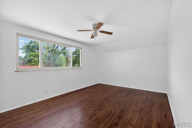 3725 Helmkampf Drive, Florissant, MO 63033