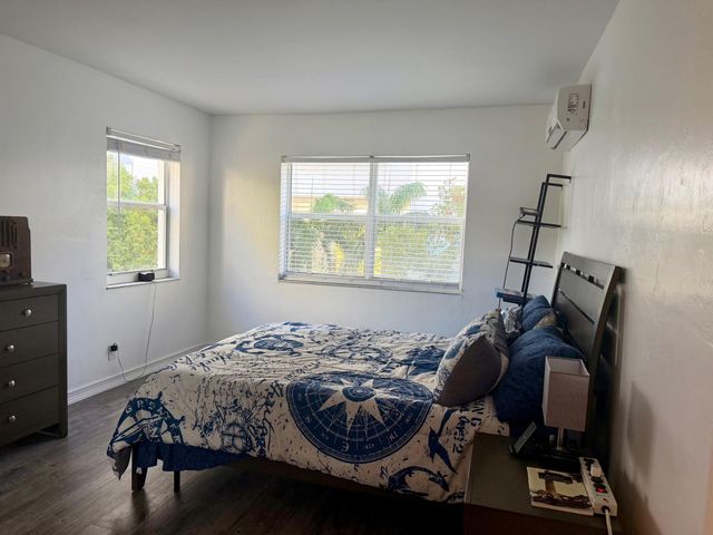 3000 Riomar Street 410, Fort Lauderdale, FL 33304