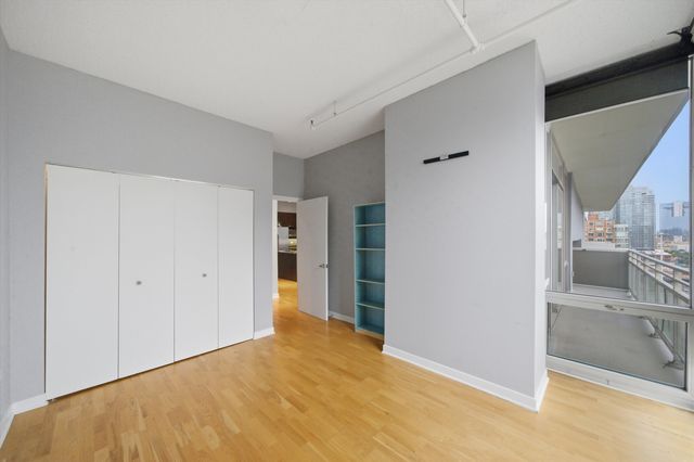 737 W Washington Boulevard 904, Chicago, IL 60661