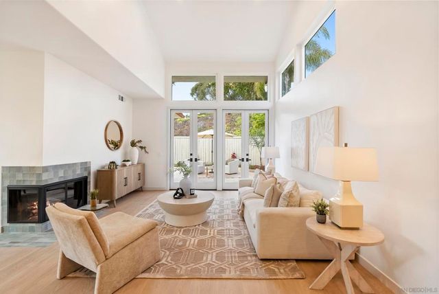 5825 Caminito Del Estio, La Jolla, CA 92037