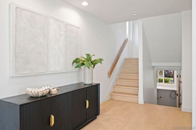 5825 Caminito Del Estio, La Jolla, CA 92037