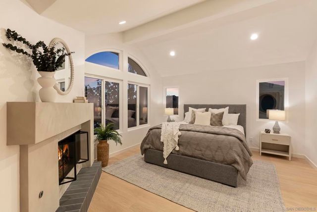 5825 Caminito Del Estio, La Jolla, CA 92037