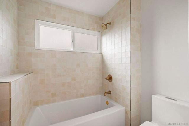 5825 Caminito Del Estio, La Jolla, CA 92037