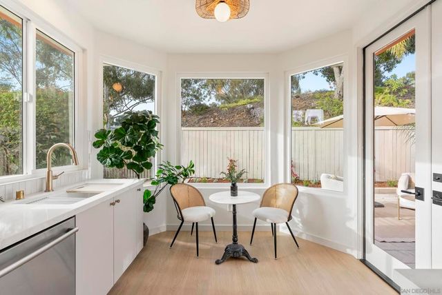 5825 Caminito Del Estio, La Jolla, CA 92037