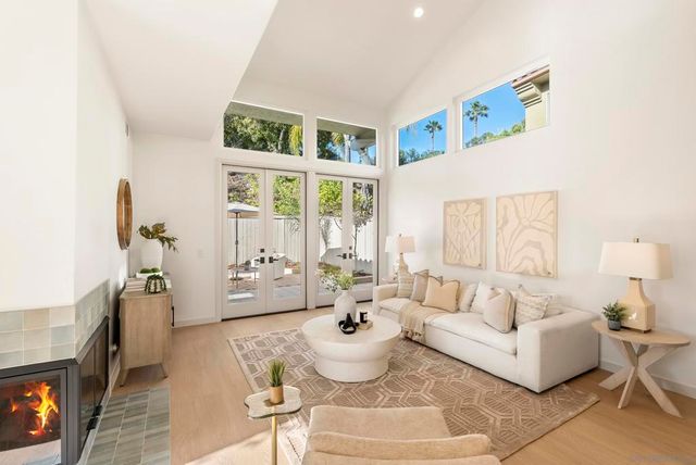 5825 Caminito Del Estio, La Jolla, CA 92037