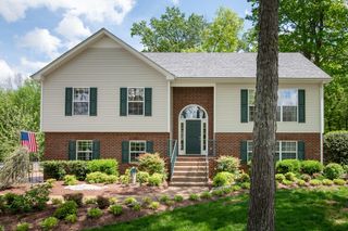113 Oak Park Ct, White House, TN 37188