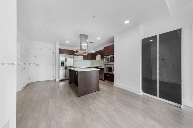 7928 East Dr 902, North Bay Village, FL 33141