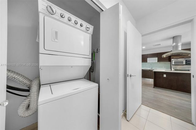 7928 East Dr 902, North Bay Village, FL 33141